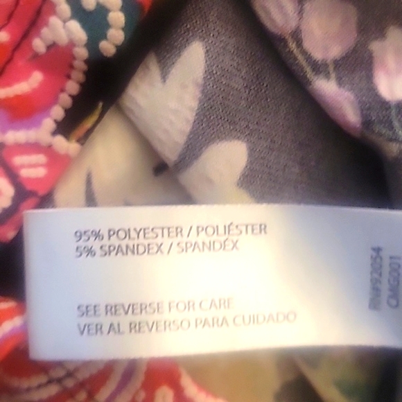 LOVE X DESIGN Black Floral Button Neck Halter, Size: XL - Picture 10 of 11